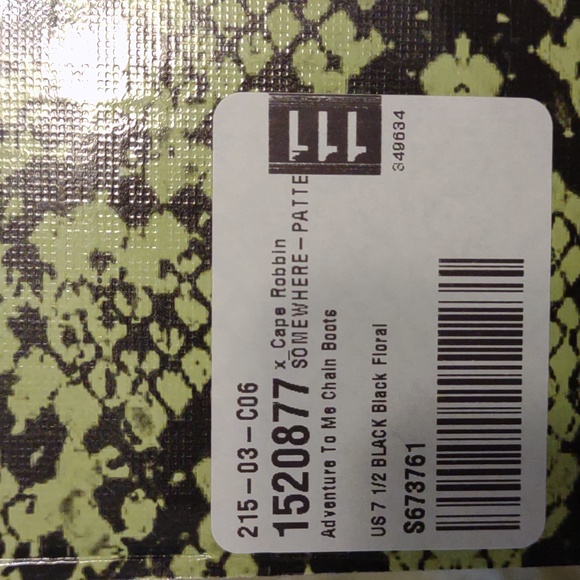 👣Unique CAPE ROBBIN 👣Somewhere Colorblock Chain Detail Boots footwear - Picture 10 of 16